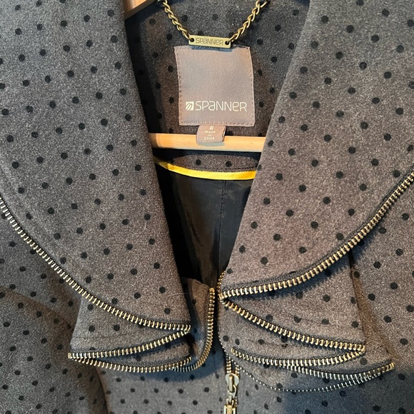 Spanner grey polka dot ruffle front zipper detail coat size 6 - Picture 3 of 6